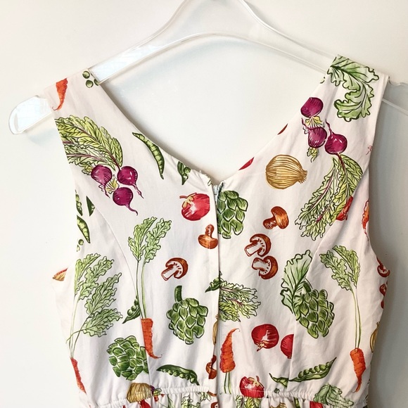ModCloth Vegetable Print Pleasant Temperament Sleeveless A-Line Dress - M - Picture 6 of 8